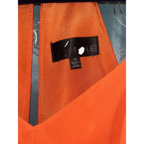 Fable Xs Dress. Fit And Flare. Side Back Cut Outs. Slit Back. Adjust Straps. - Picture 3 of 10